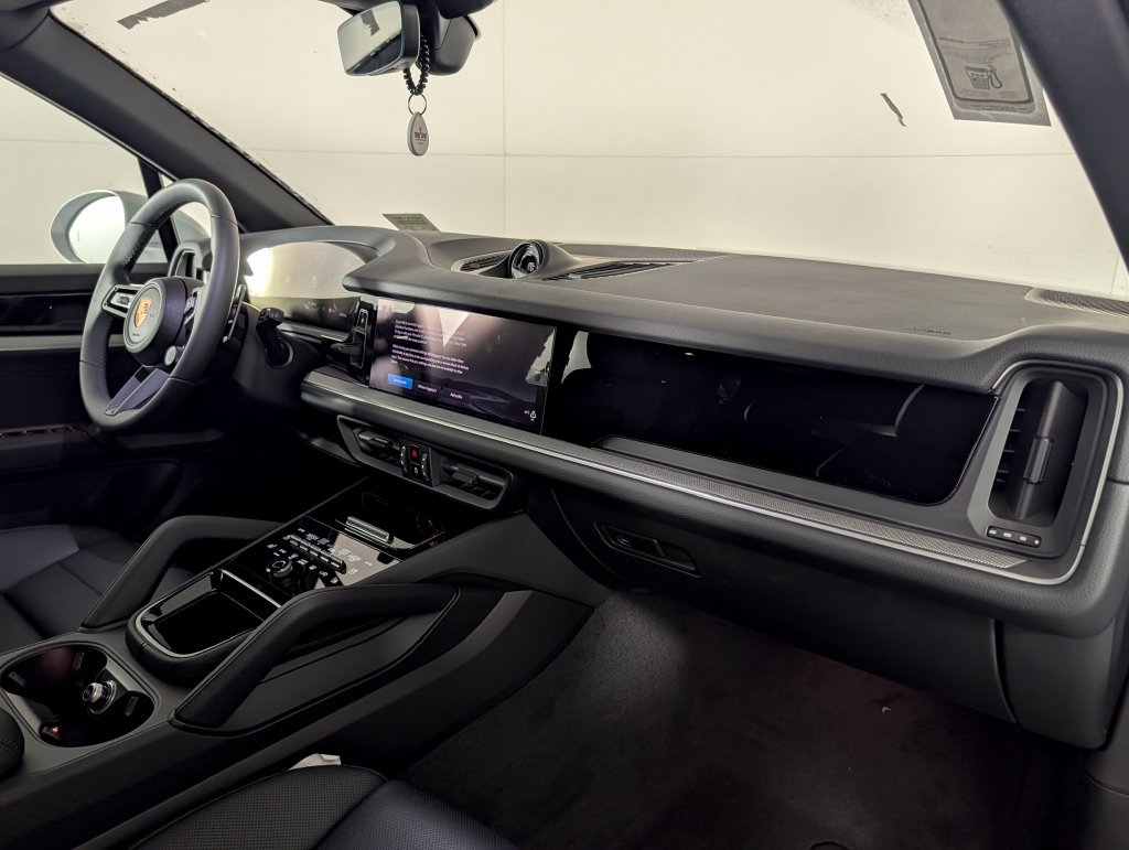 New 2026 Porsche Cayenne AWD/4WD image 19