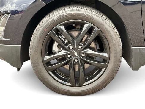 Used 2020 Chevrolet Equinox LT w/ Sport Edition FWD image 8