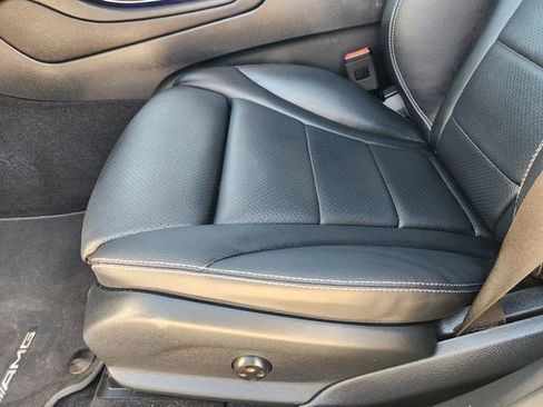 Used 2023 Mercedes-Benz GLC 300 4MATIC Coupe image 23