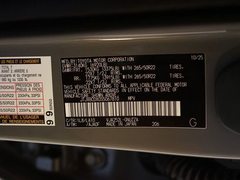 Used 2025 Lexus GX 550 image 37