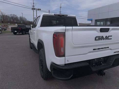 Used 2023 GMC Sierra 1500 AT4X image 20