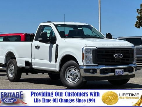 Used 2025 Ford F250 XL w/ XL Chrome Package image 2