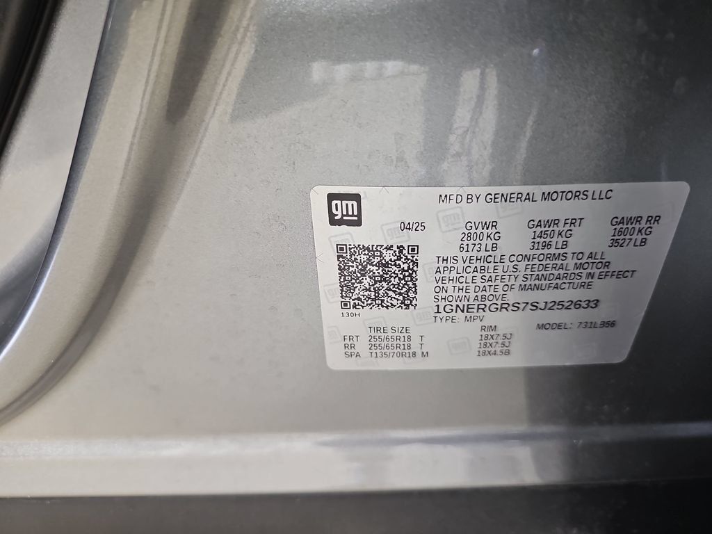 Used 2025 Chevrolet Traverse LT FWD image 43