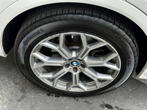 Used 2020 BMW X7 xDrive40i w/ Luxury Seating Package AWD/4WD image 10