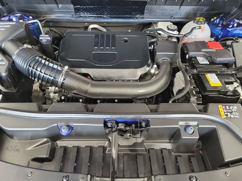 Used 2023 GMC Acadia SLE w/ Driver Convenience Package image 23