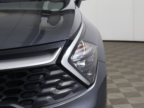 Used 2023 Kia Sportage LX image 13