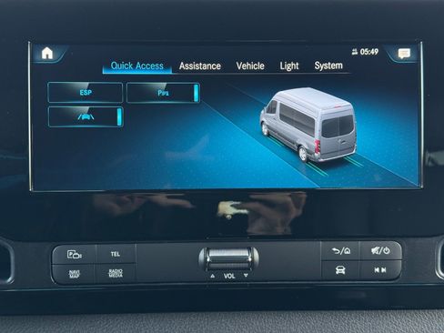 Used 2024 Mercedes-Benz Sprinter 2500 image 27