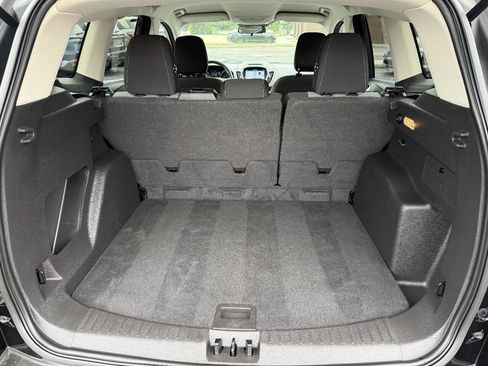 Used 2018 Ford Escape SE w/ SE Sync 3 Package FWD image 18