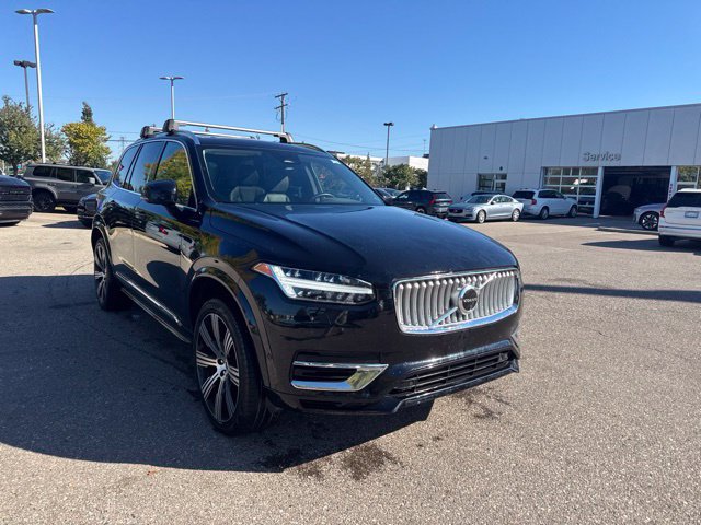 Used 2023 Volvo XC90 T8 Plus AWD/4WD image 2