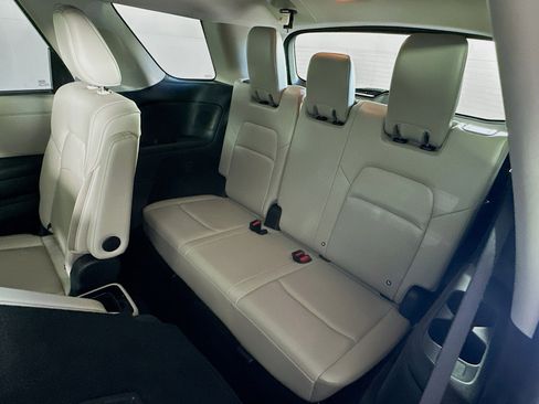 Used 2024 Nissan Pathfinder SL w/ SL Premium Package image 31