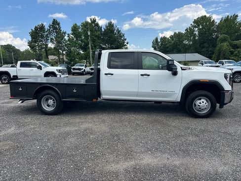 New 2026 GMC Sierra 3500 Pro w/ Convenience Package AWD/4WD image 5