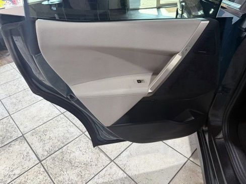 Used 2022 BMW iX xDrive50 w/ Premium Package image 27