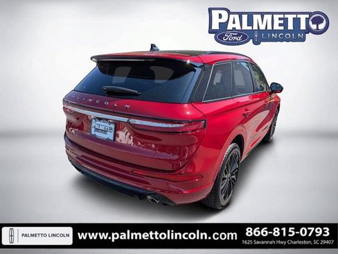 Used 2024 Lincoln Corsair Reserve w/ Equipment Group 201A AWD/4WD image 4