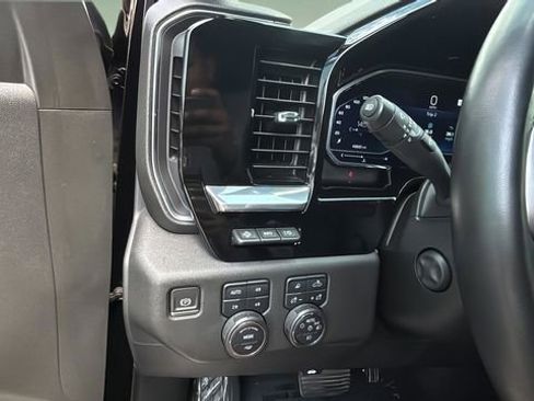 Used 2023 Chevrolet Silverado 1500 LTZ w/ LTZ Premium Package AWD/4WD image 22