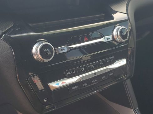 Used 2022 Ford Explorer ST image 11