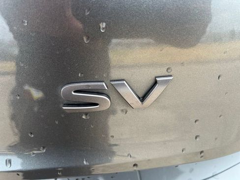 Used 2024 Nissan Rogue SV FWD image 12
