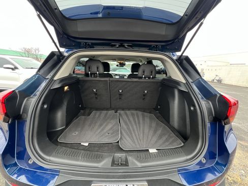 Used 2023 Buick Encore GX Select w/ Safety Package II image 24