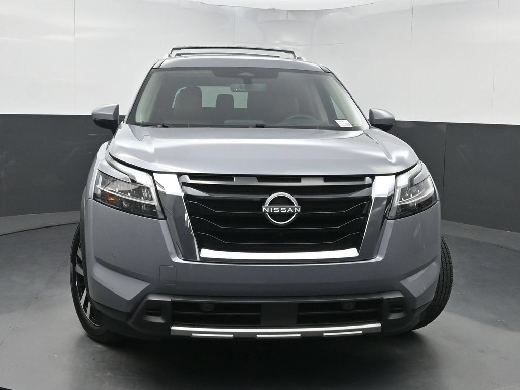 Used 2023 Nissan Pathfinder Platinum AWD/4WD image 44