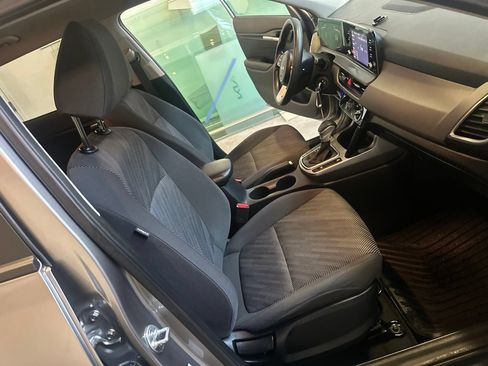 Used 2024 Kia Seltos LX AWD/4WD image 32