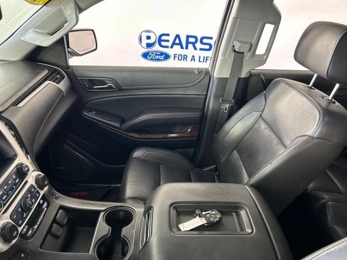 Used 2018 GMC Yukon SLT w/ Premium Edition AWD/4WD image 27