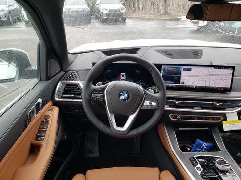 New 2026 BMW X5 xDrive50e AWD/4WD image 9