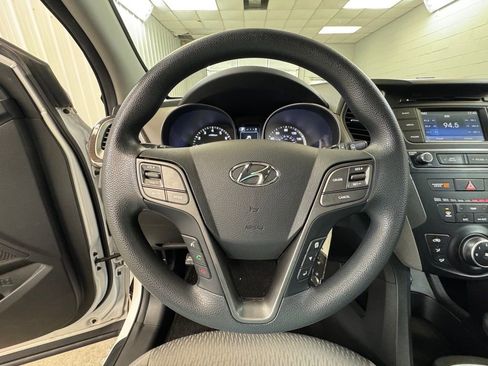 Used 2018 Hyundai Santa Fe Sport image 31