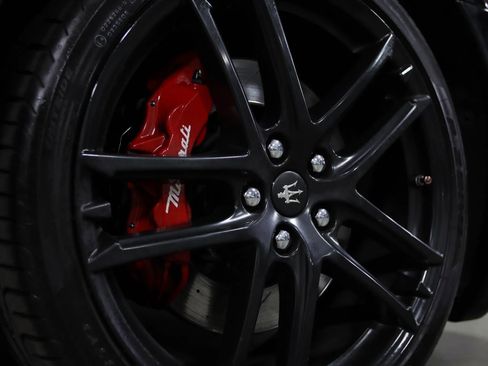 Used 2015 Maserati GranTurismo Sport image 10