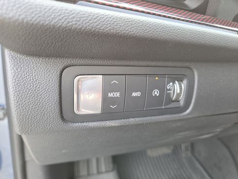 Used 2024 Chevrolet Traverse RS AWD/4WD image 31