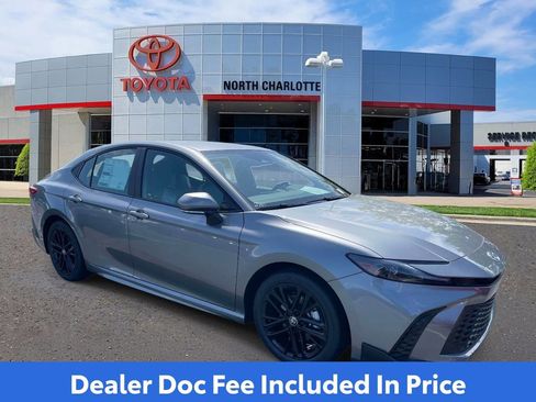 New 2026 Toyota Camry SE FWD image 1