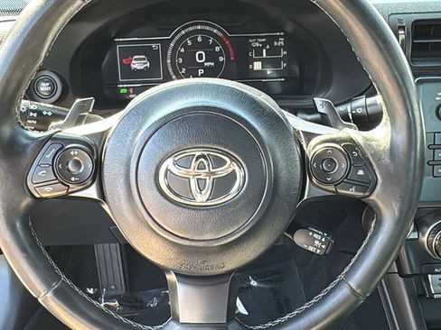 Used 2022 Toyota GR86 RWD image 14