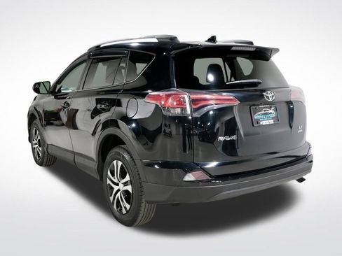 Used 2017 Toyota RAV4 LE image 6