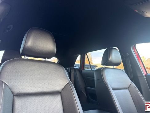 Used 2020 Volkswagen Atlas Cross Sport SE AWD/4WD image 19