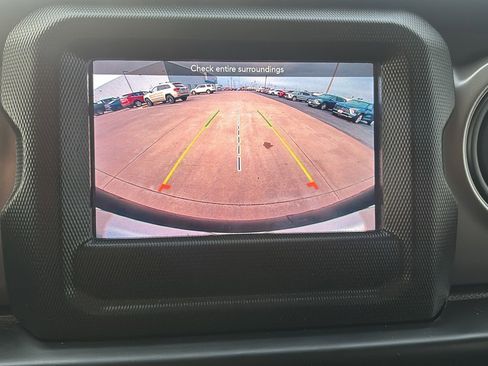 Used 2022 Jeep Wrangler Unlimited Sport image 14