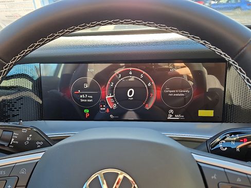 New 2026 Volkswagen Tiguan SE image 19