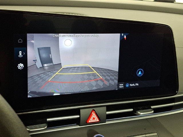 Used 2024 Hyundai Elantra SEL FWD image 4