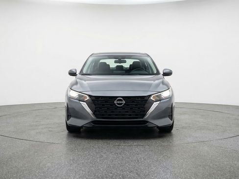 Used 2025 Nissan Sentra SV FWD image 2