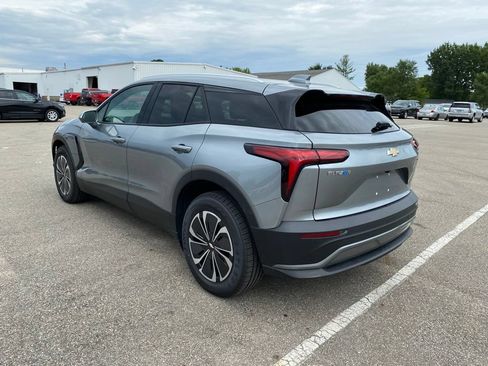 Used 2024 Chevrolet Blazer EV LT AWD/4WD image 4