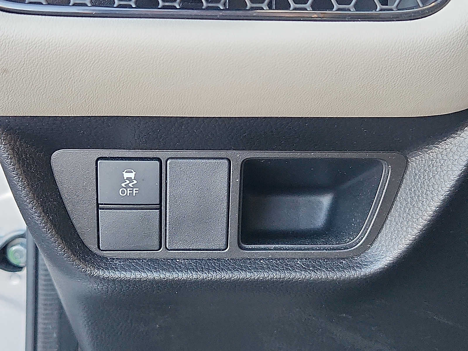 Certified 2024 Honda HR-V LX image 22