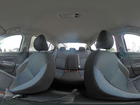 Used 2025 Nissan Versa SV FWD image 37