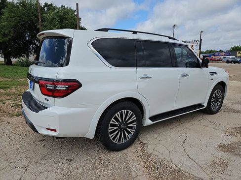 Used 2021 Nissan Armada SL w/ Midnight Edition Package RWD image 11