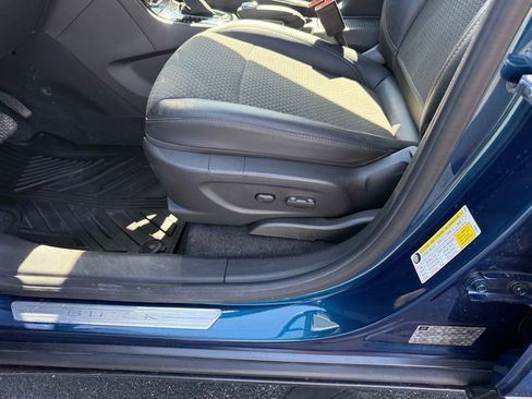 Used 2019 Buick Encore Preferred AWD/4WD image 23