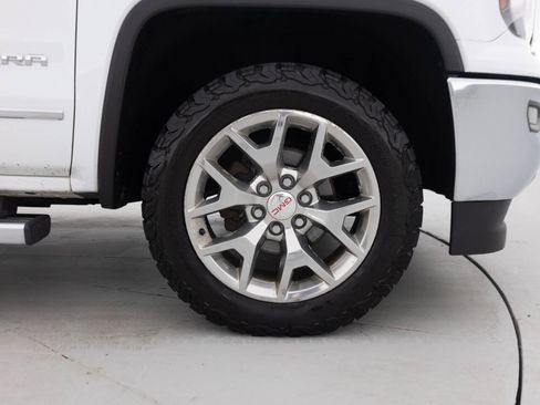 Used 2016 GMC Sierra 1500 SLT w/ SLT Premium Package AWD/4WD image 18