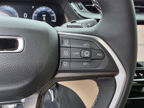 New 2026 Jeep Grand Cherokee Limited RWD image 18