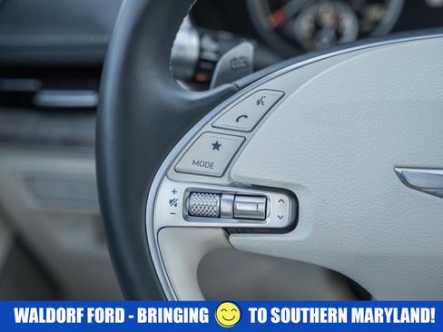 Used 2024 Genesis G80 image 30