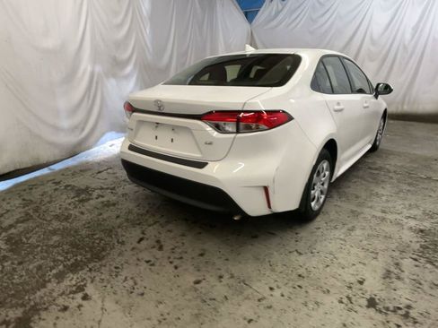 Used 2023 Toyota Corolla LE w/ Carpet Mat Package (TMS) FWD image 6