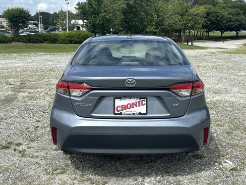 Used 2023 Toyota Corolla LE FWD image 6