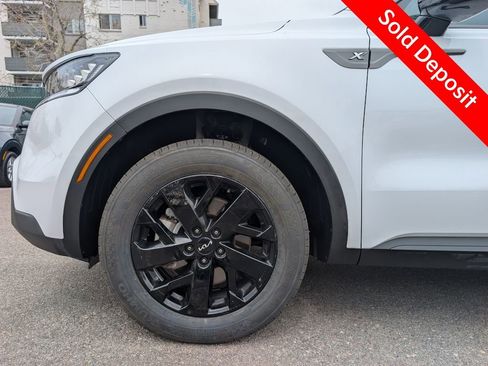 Used 2023 Kia Sorento S w/ Panoramic Sunroof Package AWD/4WD image 10