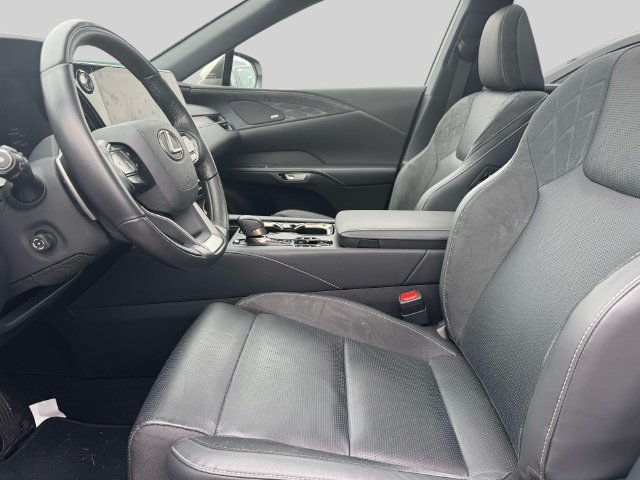 Certified 2025 Lexus RX 450h AWD w/ Convenience Package image 20