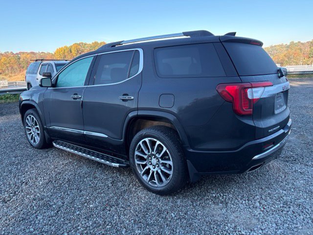 Used 2023 GMC Acadia Denali w/ Denali Ultimate Package AWD/4WD image 3