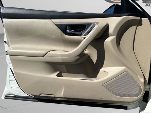 Used 2017 Nissan Altima 2.5 S w/ Power Driver Seat Package image 16